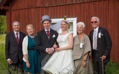 Brudpar med föräldrar